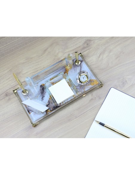 402 Kristal Cam Masa İsimliği