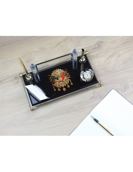 406 Kristal Cam Masa İsimliği