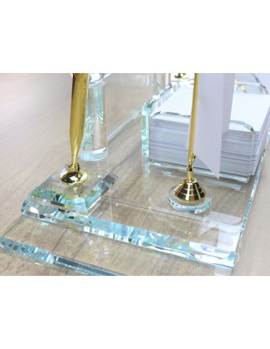 501 Kristal Cam Masa İsimliği