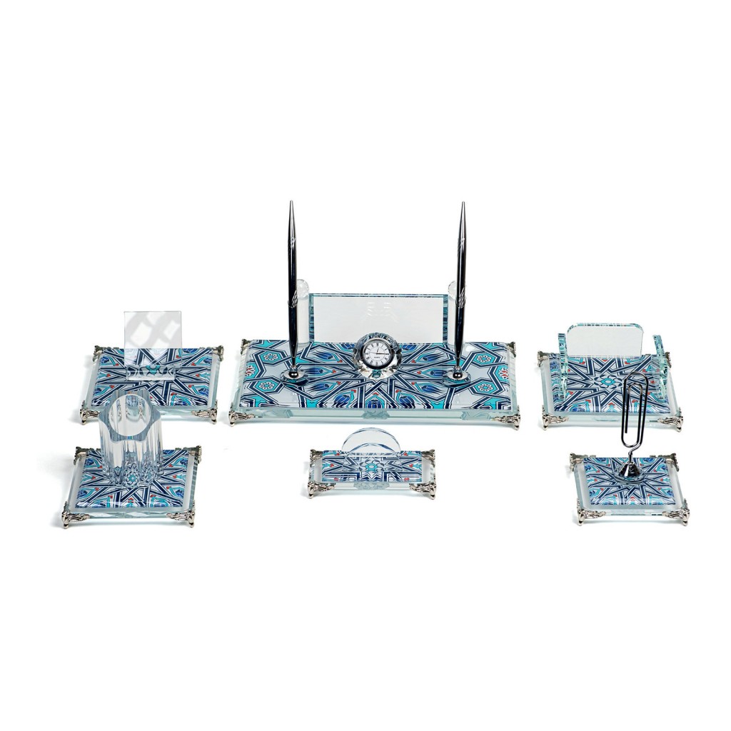 Ebru Kristal Masa Sümeni W530