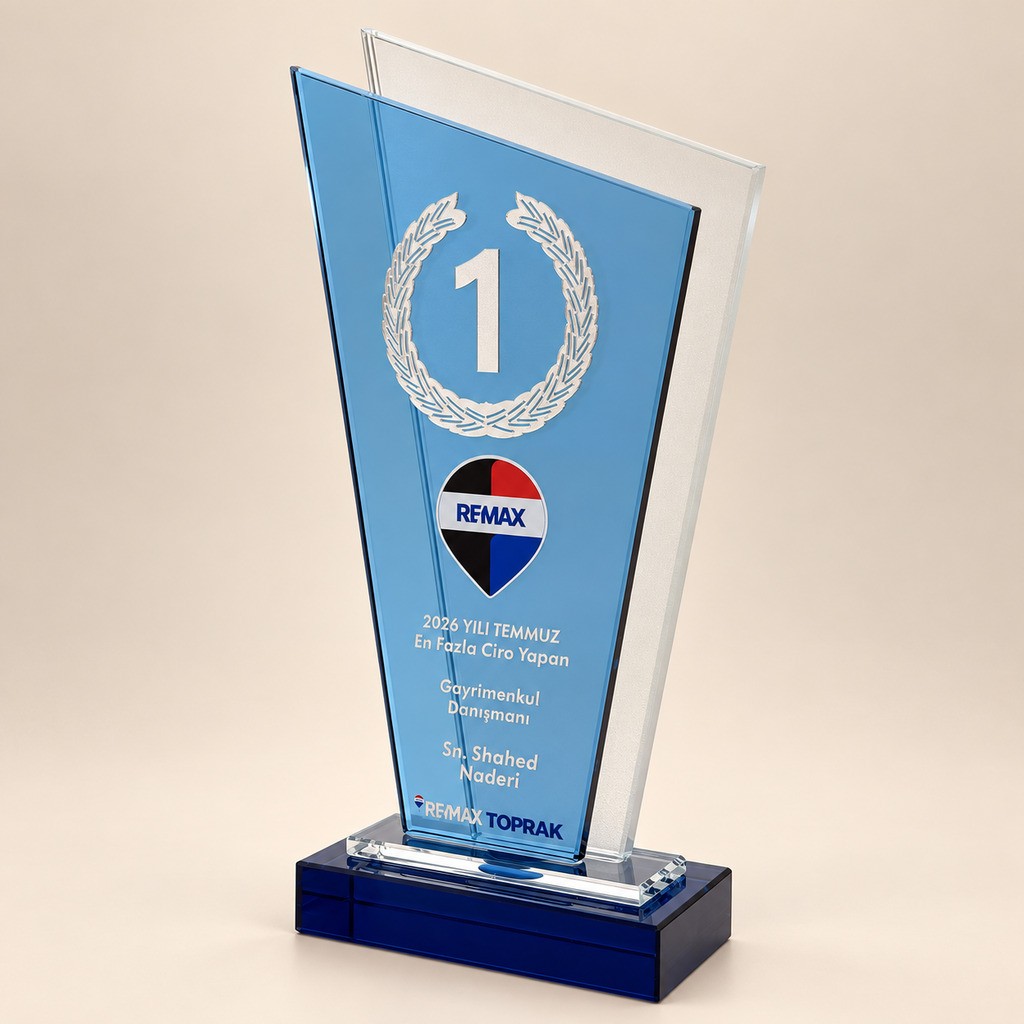 PB822-1 Kristal Plaket