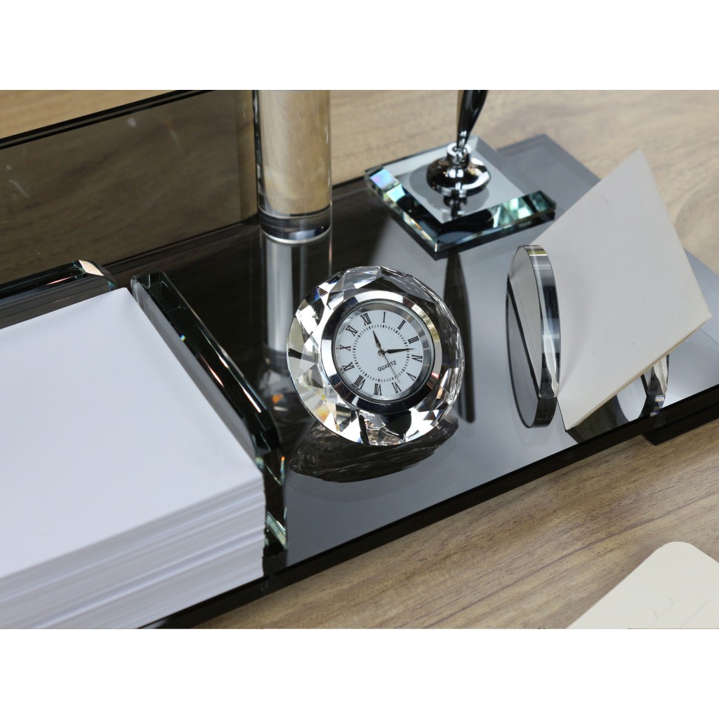 502 Kristal Cam Masa İsimliği